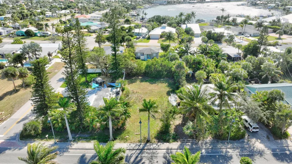 Seaway Drive Fort Pierce, FL 34949