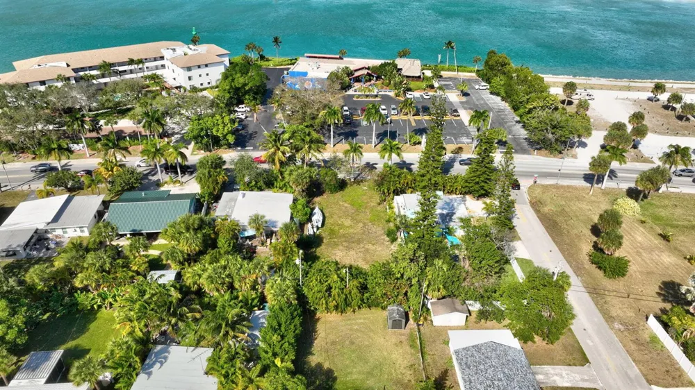 Seaway Drive Fort Pierce, FL 34949