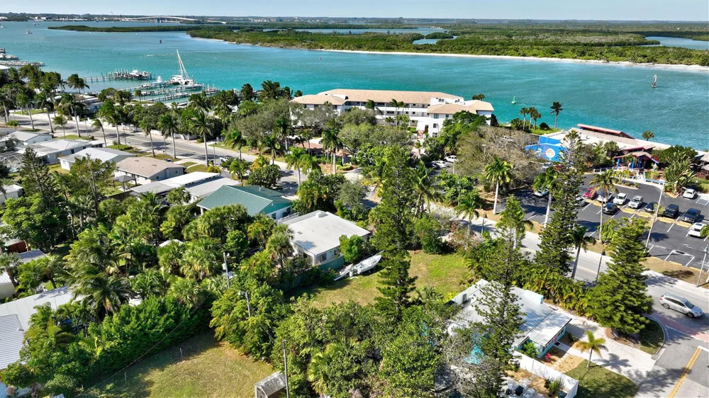 Seaway Drive Fort Pierce, FL 34949