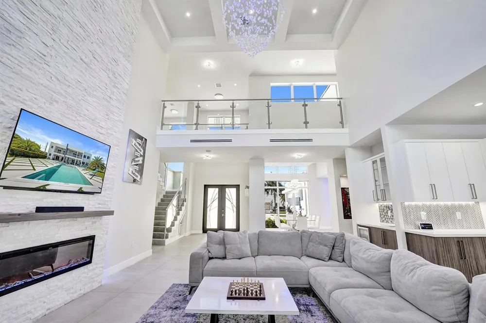 11201 SW 3rd Street Plantation, FL 33325