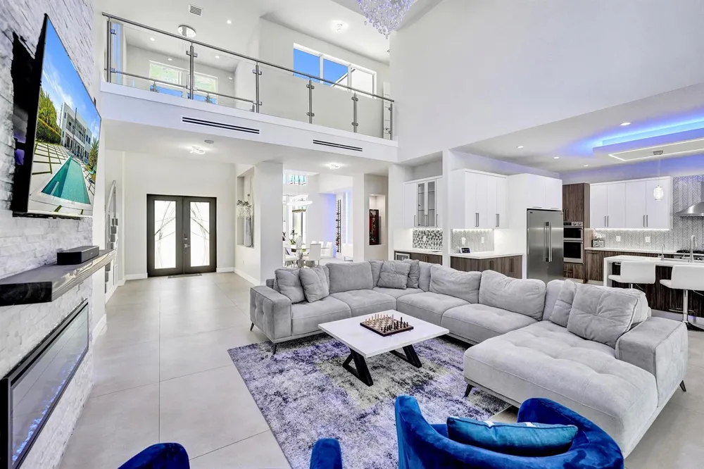11201 SW 3rd Street Plantation, FL 33325
