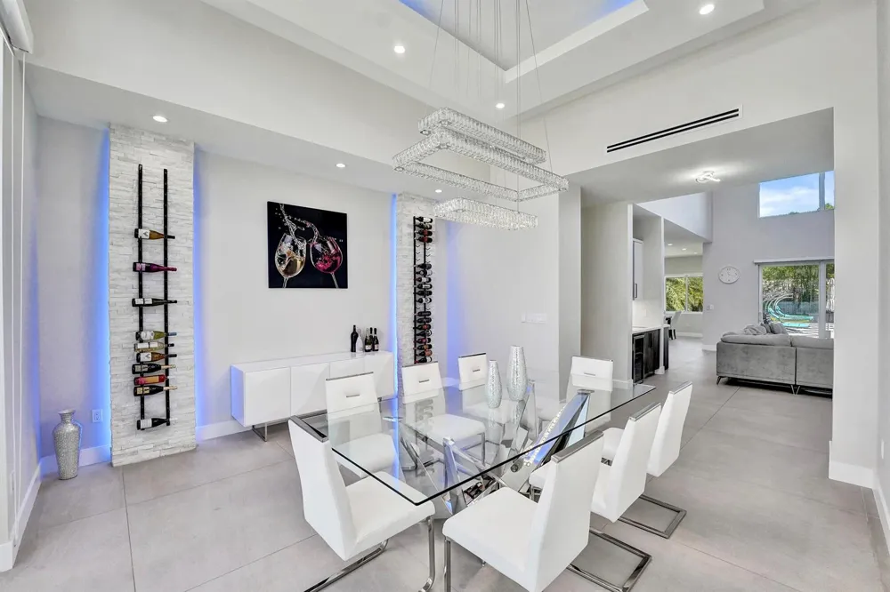 11201 SW 3rd Street Plantation, FL 33325