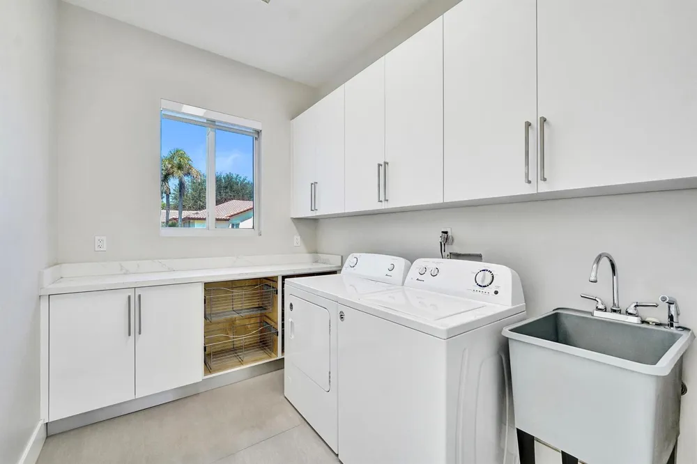 11201 SW 3rd Street Plantation, FL 33325