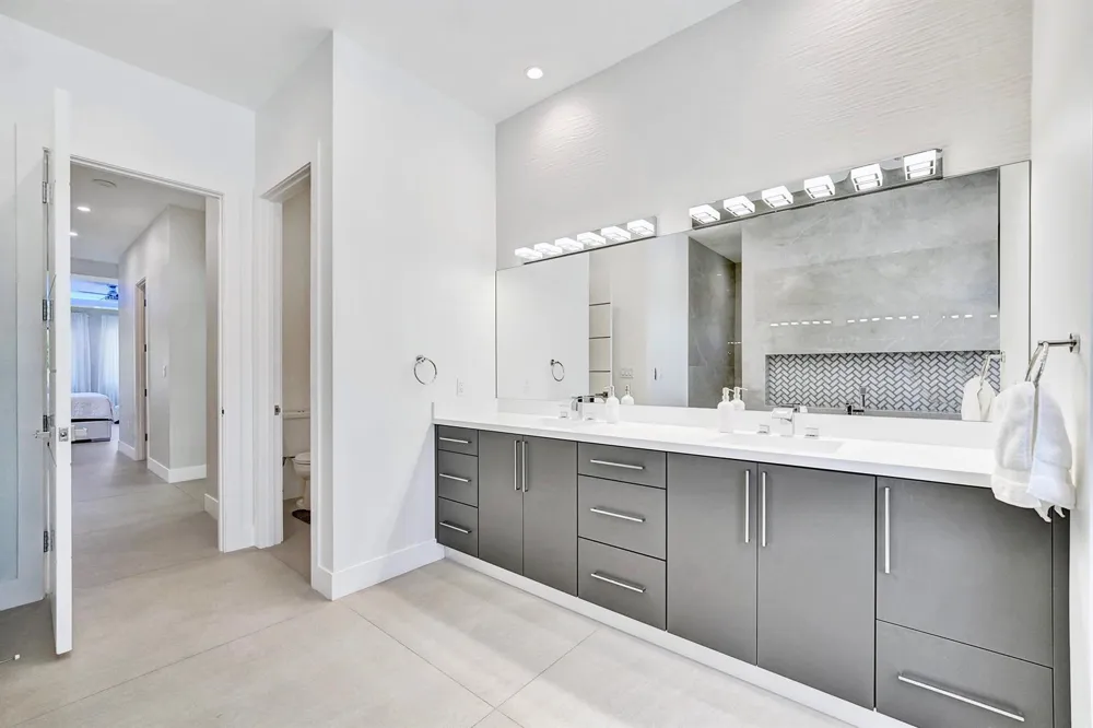 11201 SW 3rd Street Plantation, FL 33325