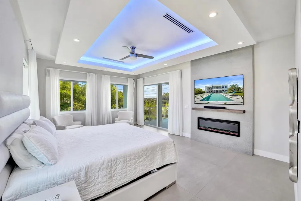 11201 SW 3rd Street Plantation, FL 33325