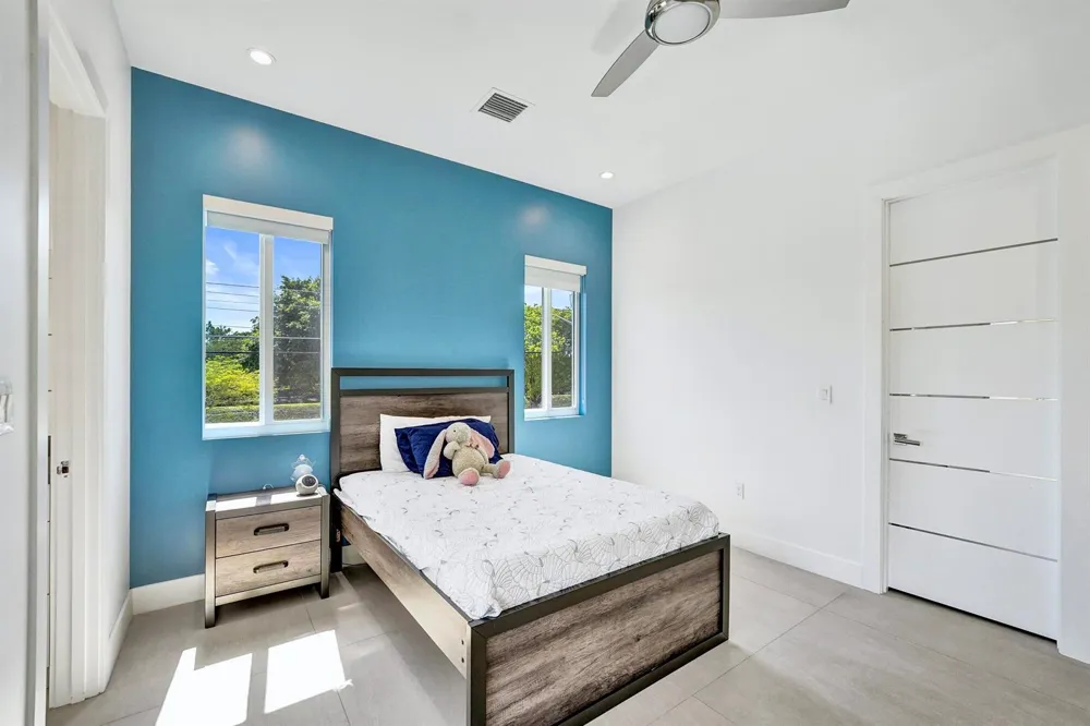 11201 SW 3rd Street Plantation, FL 33325
