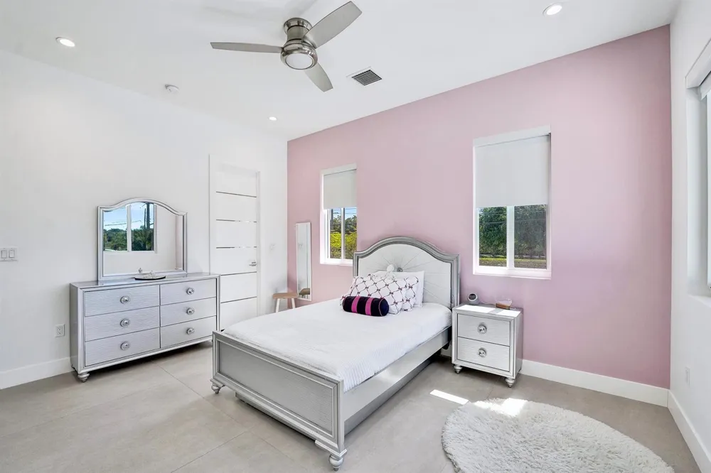 11201 SW 3rd Street Plantation, FL 33325