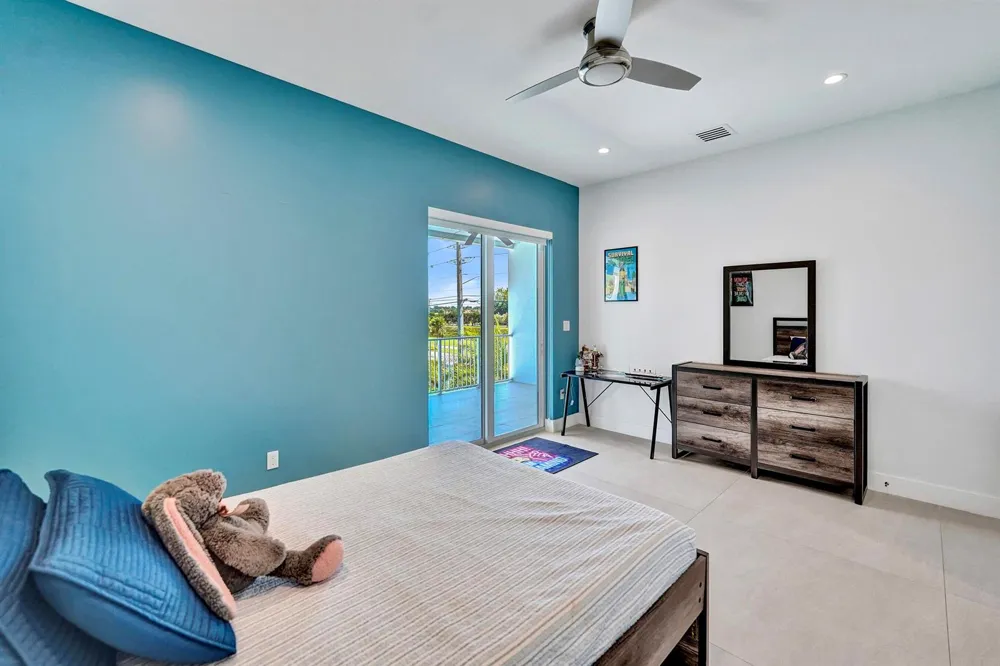 11201 SW 3rd Street Plantation, FL 33325