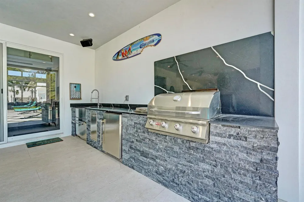 11201 SW 3rd Street Plantation, FL 33325