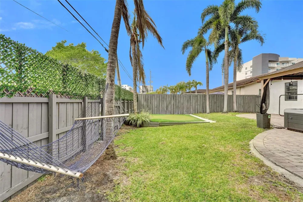 210 SE Park Street Dania Beach, FL 33004