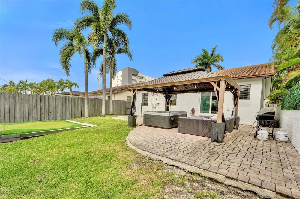 210 SE Park Street Dania Beach, FL 33004