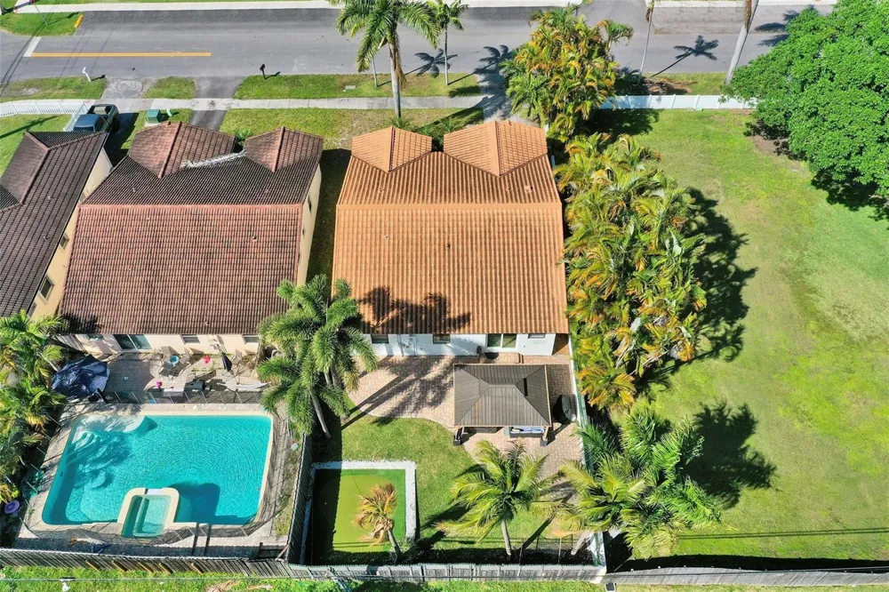 210 SE Park Street Dania Beach, FL 33004