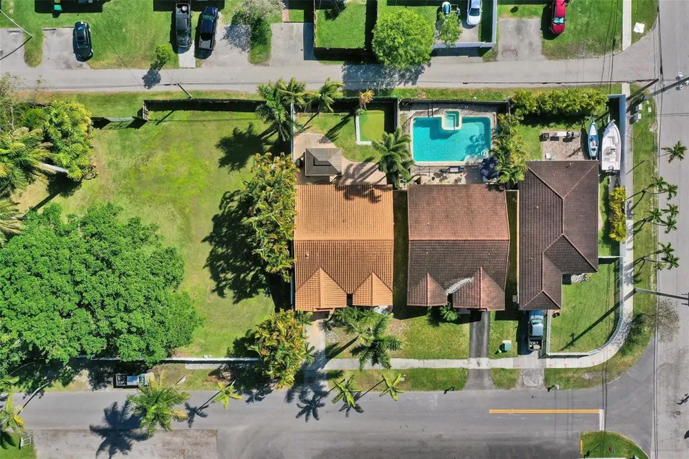210 SE Park Street Dania Beach, FL 33004