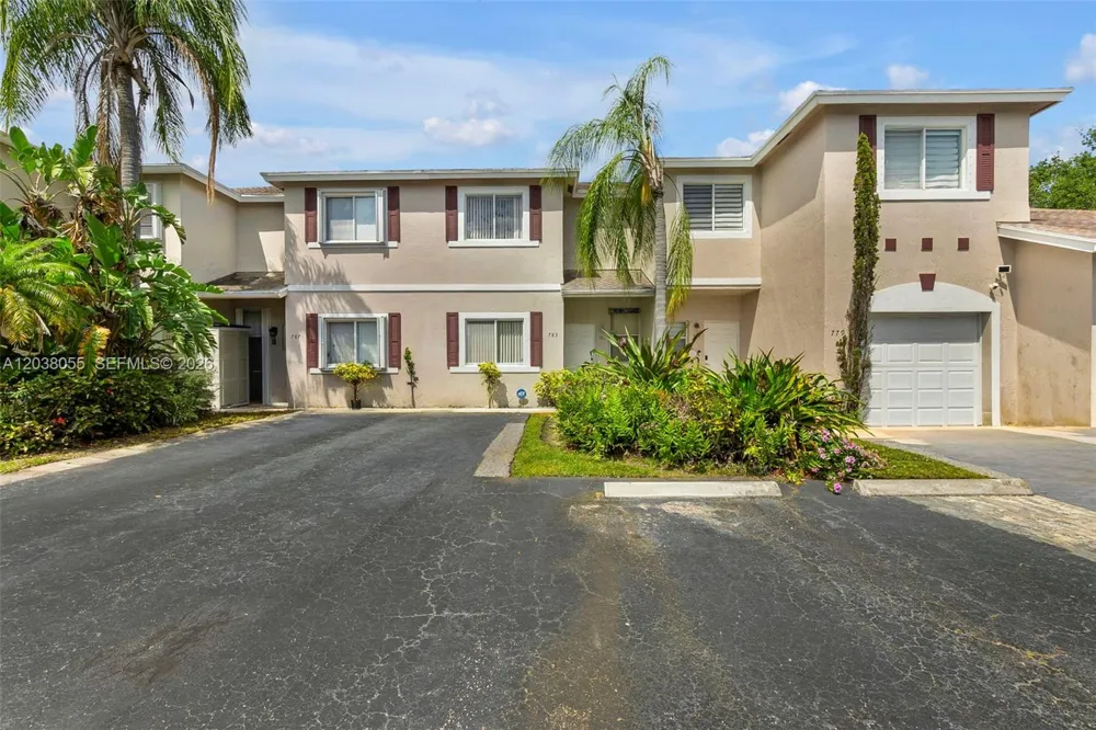 783 NW 42nd Pl Deerfield Beach, FL 33064