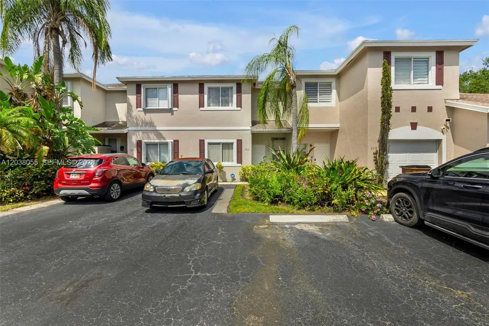 783 NW 42nd Pl Deerfield Beach, FL 33064