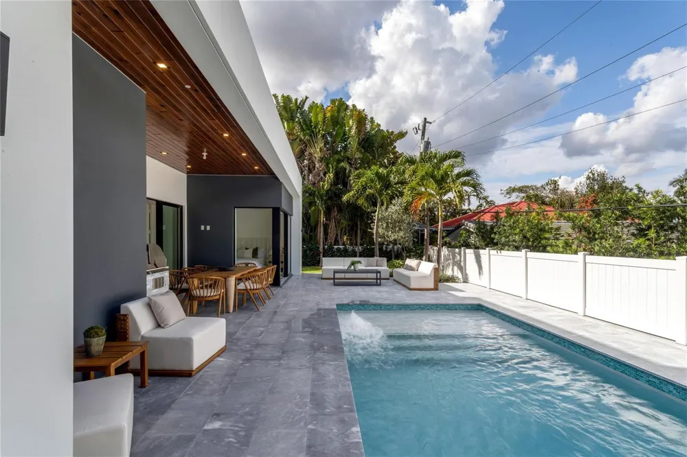 3205 Leigh Road Pompano Beach, FL 33062