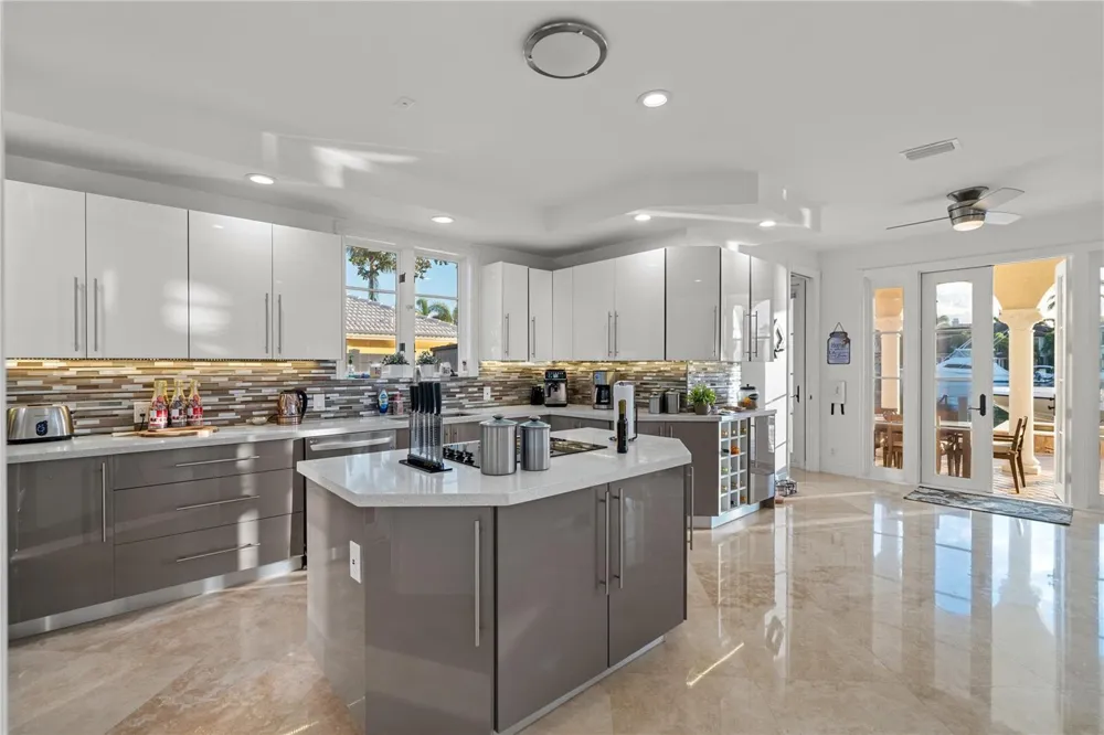2833 NE 32nd Street Lighthouse Point, FL 33064