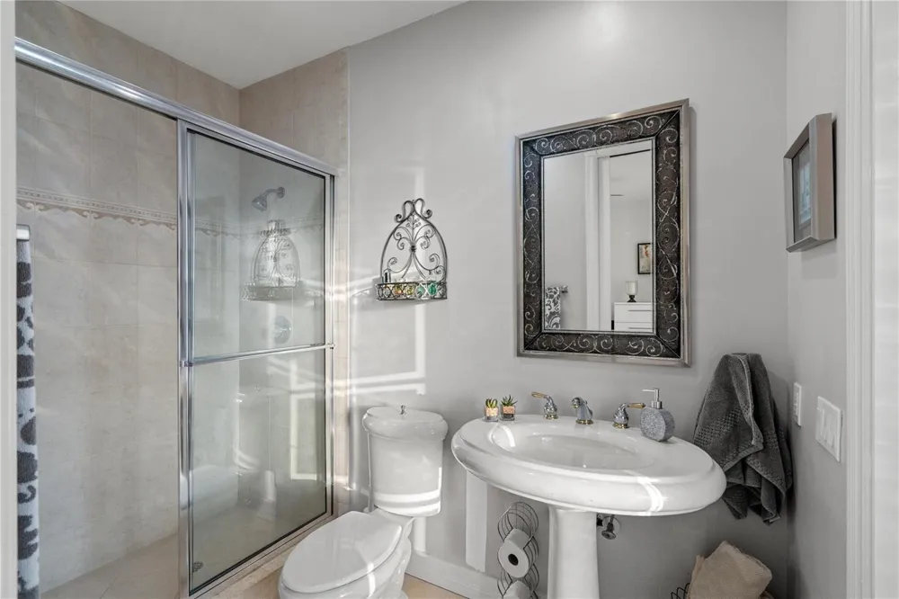 2833 NE 32nd Street Lighthouse Point, FL 33064
