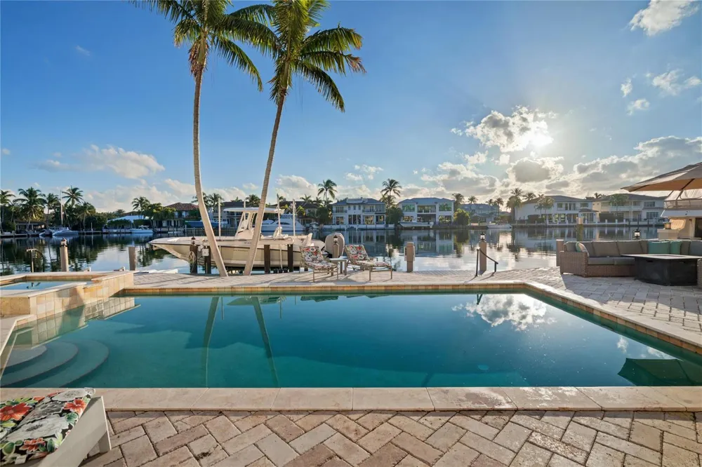 2833 NE 32nd Street Lighthouse Point, FL 33064