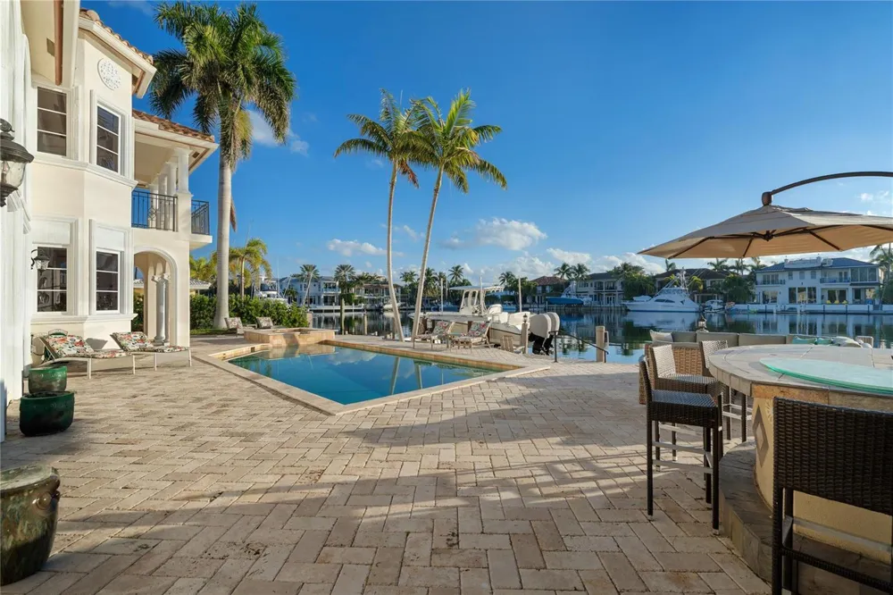 2833 NE 32nd Street Lighthouse Point, FL 33064