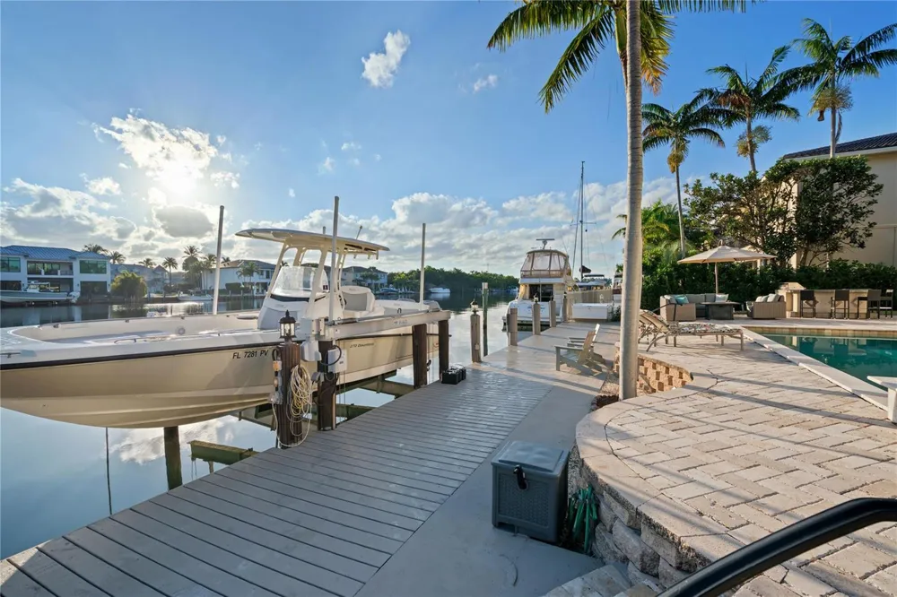 2833 NE 32nd Street Lighthouse Point, FL 33064