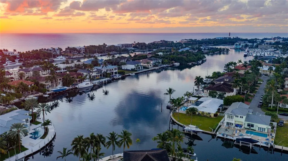 2833 NE 32nd Street Lighthouse Point, FL 33064