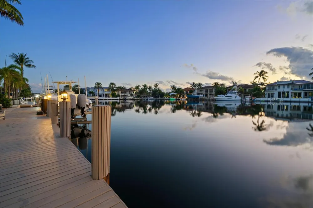 2833 NE 32nd Street Lighthouse Point, FL 33064