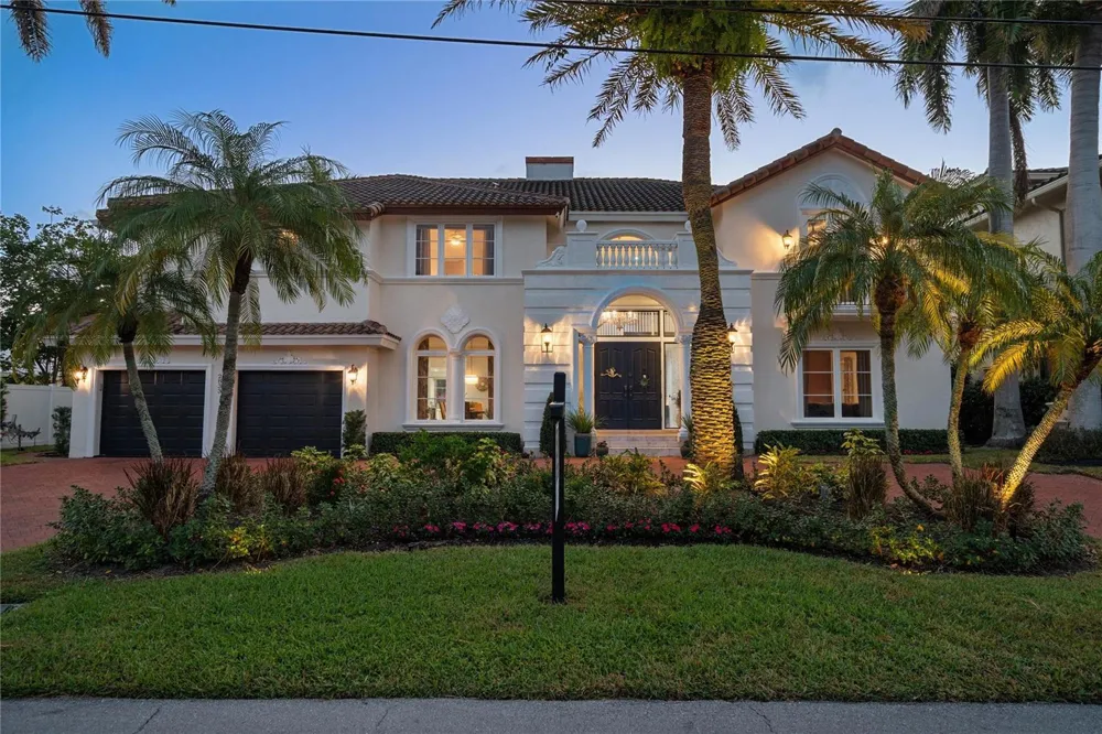 2833 NE 32nd Street Lighthouse Point, FL 33064
