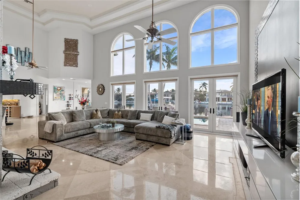 2833 NE 32nd Street Lighthouse Point, FL 33064