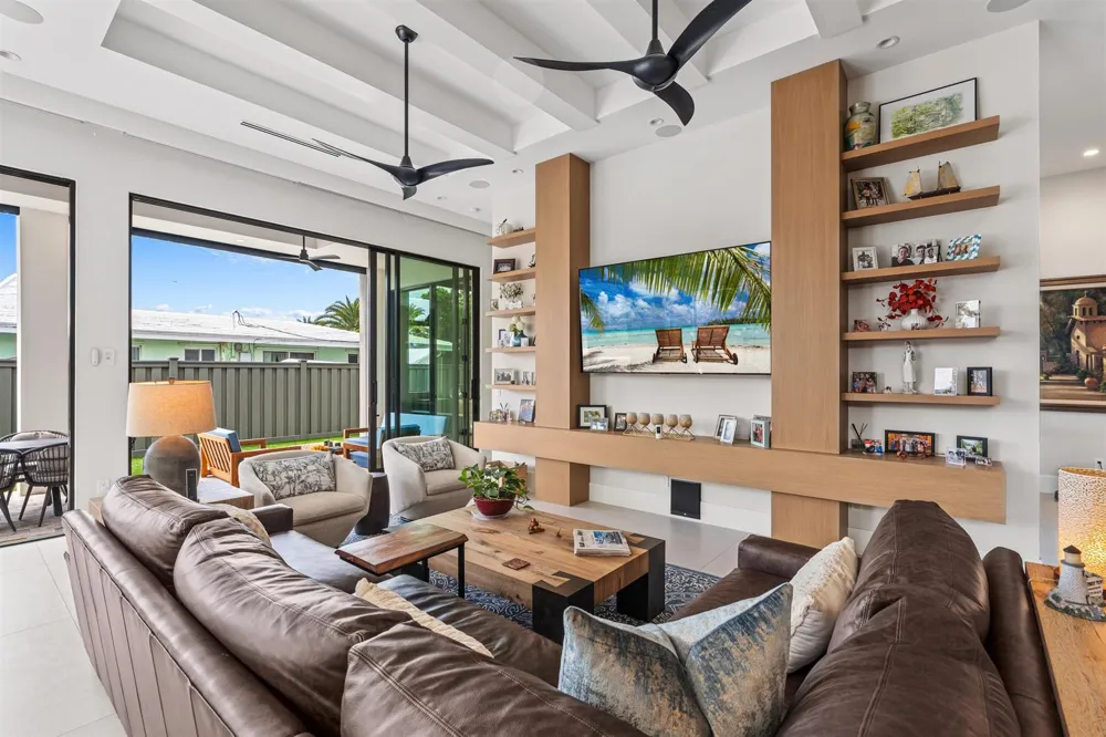 2880 NE 35th Street Lighthouse Point, FL 33064