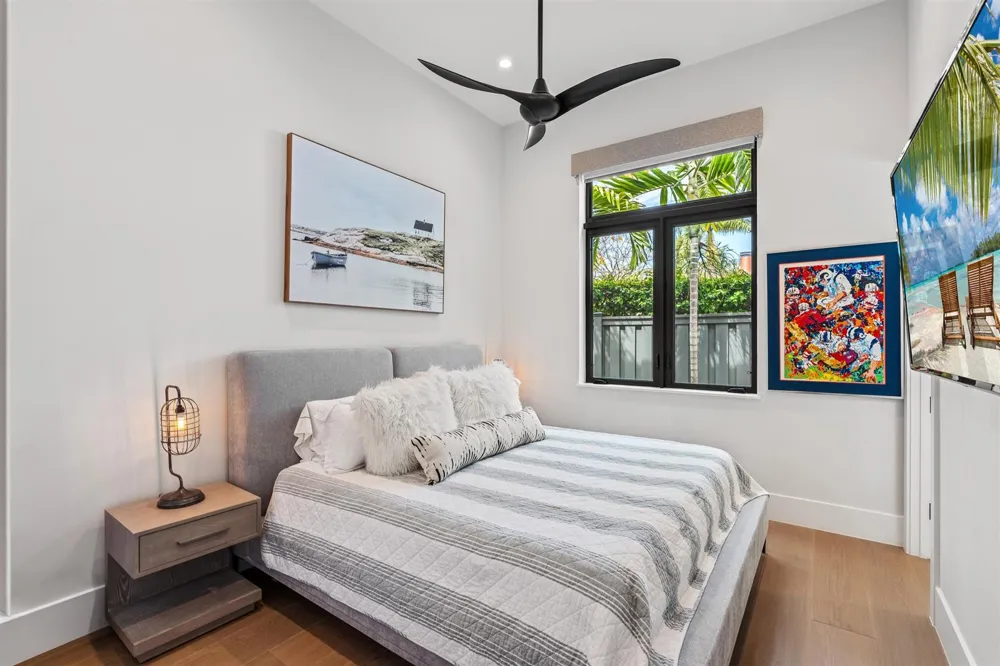 2880 NE 35th Street Lighthouse Point, FL 33064