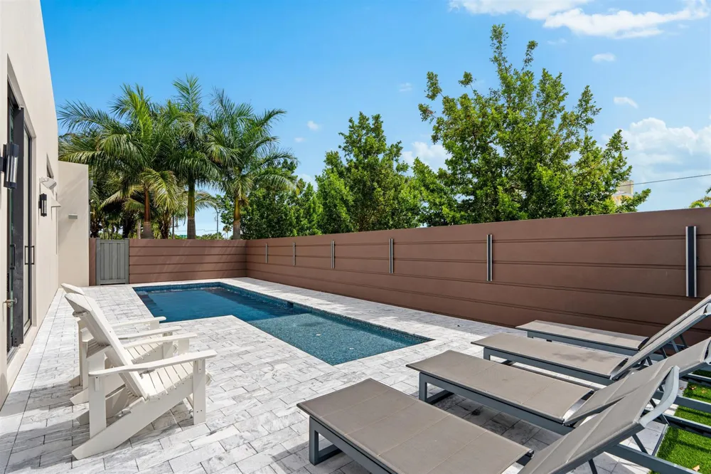 2880 NE 35th Street Lighthouse Point, FL 33064