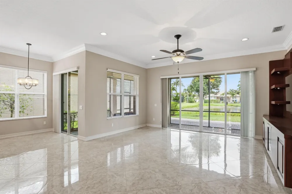 10825 Leaf Bridge Way Boynton Beach, FL 33473