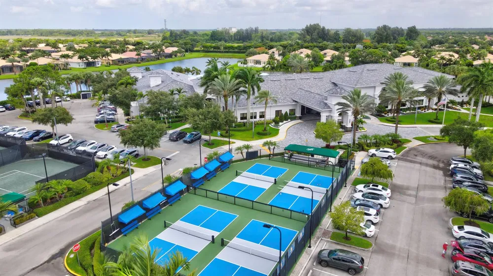 10825 Leaf Bridge Way Boynton Beach, FL 33473
