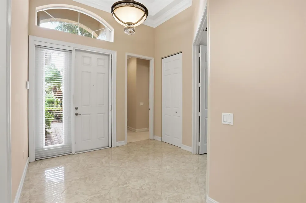 10825 Leaf Bridge Way Boynton Beach, FL 33473