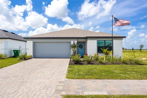 1243 Caloosa Cove Dr