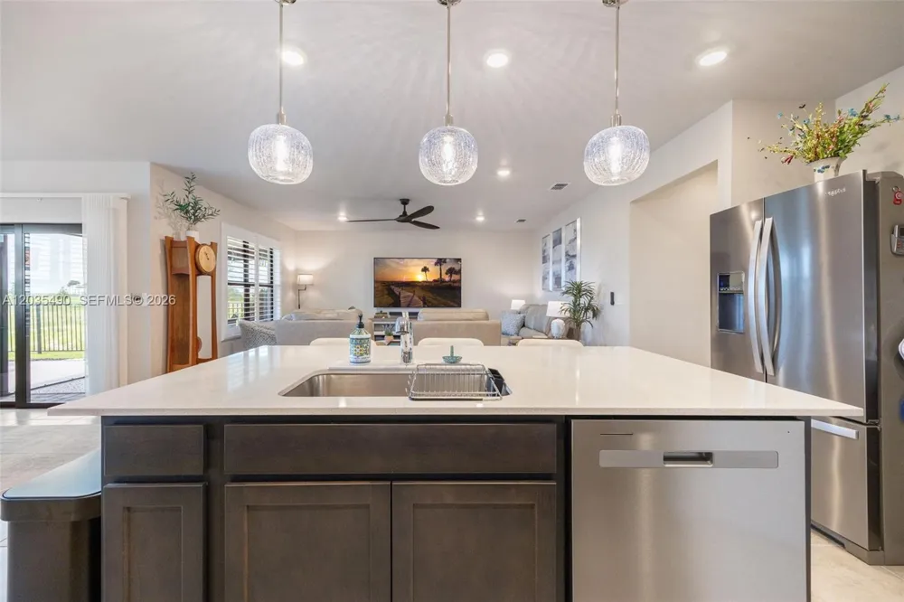 1243 Caloosa Cove Dr La Belle, FL 33935