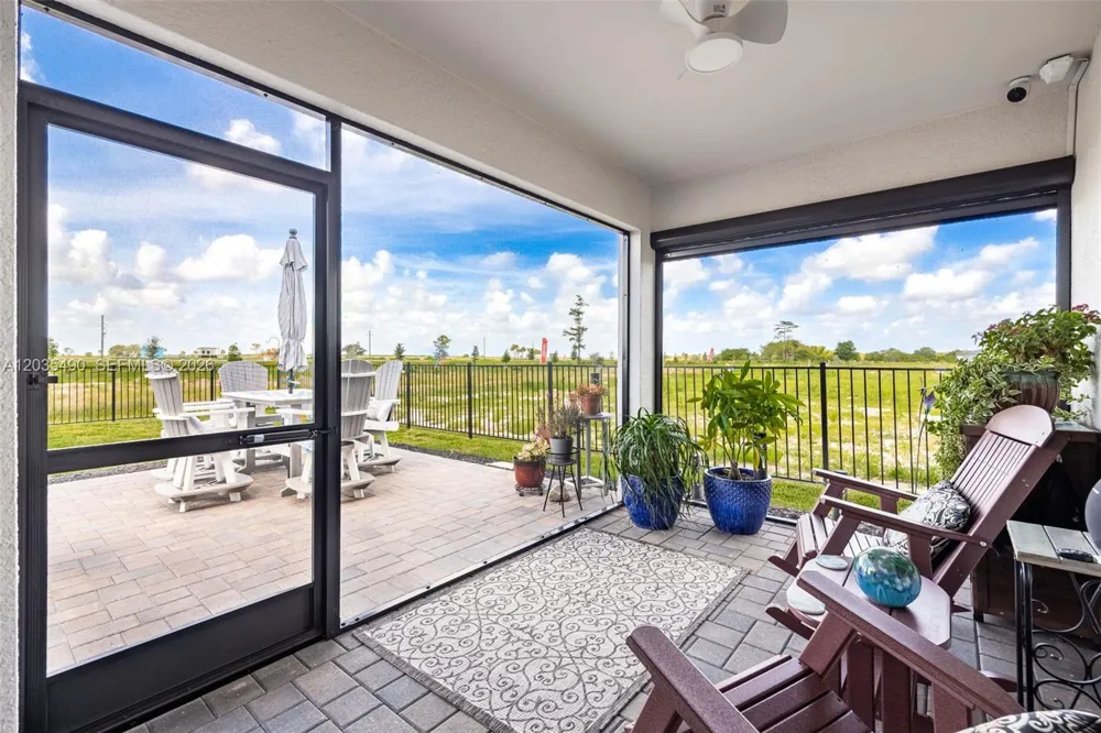 1243 Caloosa Cove Dr La Belle, FL 33935