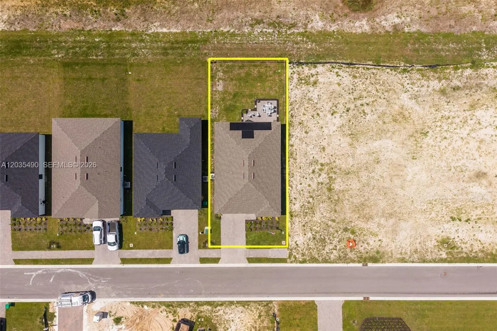 1243 Caloosa Cove Dr La Belle, FL 33935