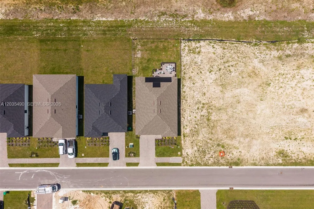 1243 Caloosa Cove Dr La Belle, FL 33935