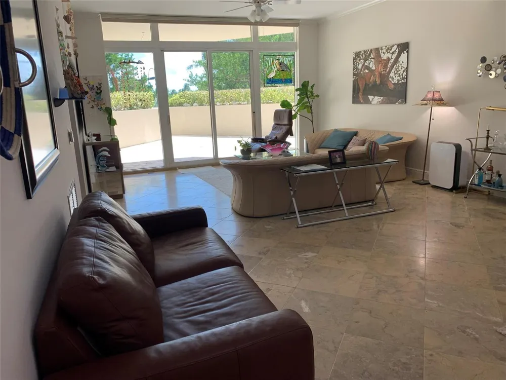 1063 W Hillsboro Mile #115 Hillsboro Beach, FL 33062