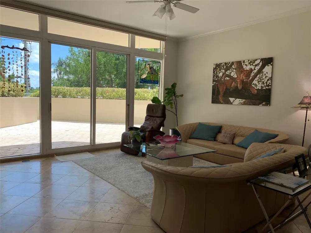 1063 W Hillsboro Mile #115 Hillsboro Beach, FL 33062