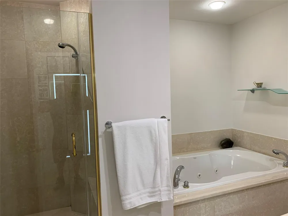 1063 W Hillsboro Mile #115 Hillsboro Beach, FL 33062