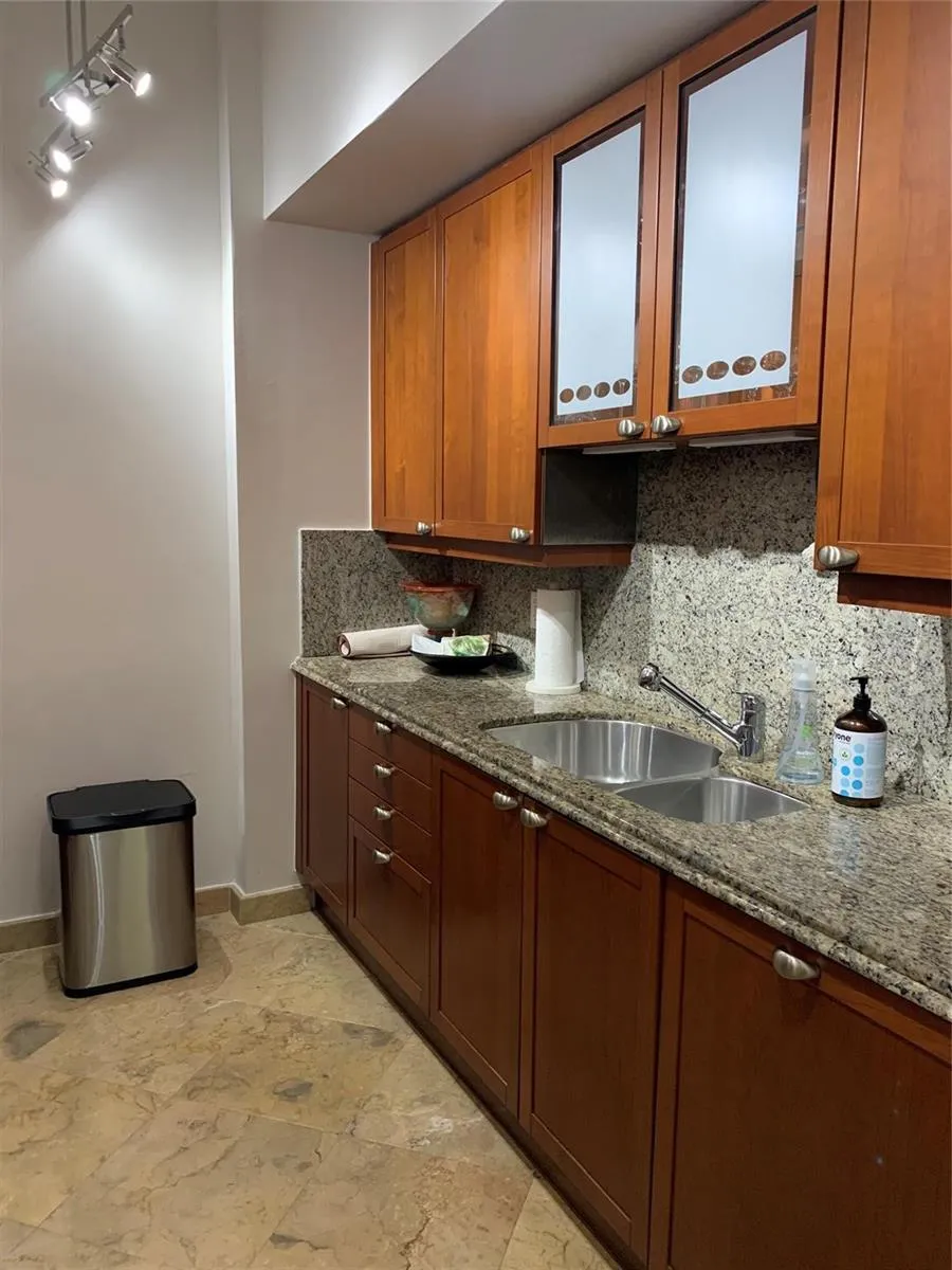 1063 W Hillsboro Mile #115 Hillsboro Beach, FL 33062