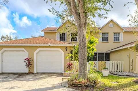 405 Maplewood Drive #405
