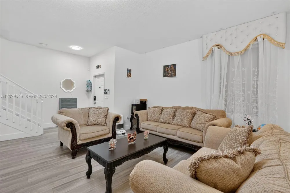 8904 SW 19th St Miramar, FL 33025