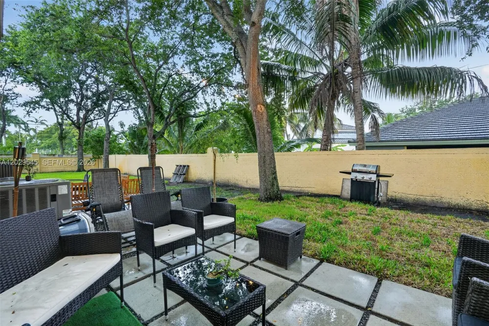 8904 SW 19th St Miramar, FL 33025