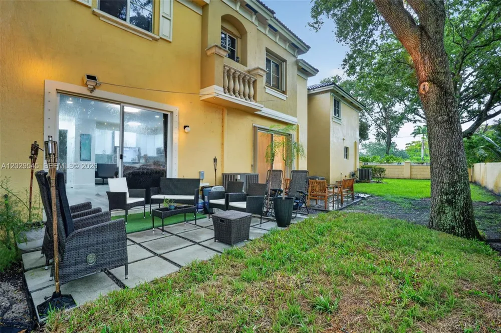 8904 SW 19th St Miramar, FL 33025