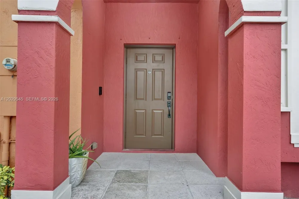 8904 SW 19th St Miramar, FL 33025