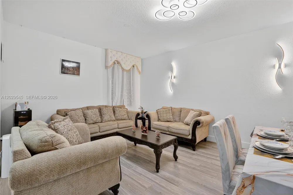 8904 SW 19th St Miramar, FL 33025
